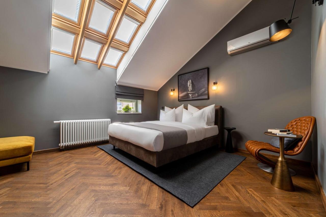 The Viaduct - Suites & More Praga Zewnętrze zdjęcie