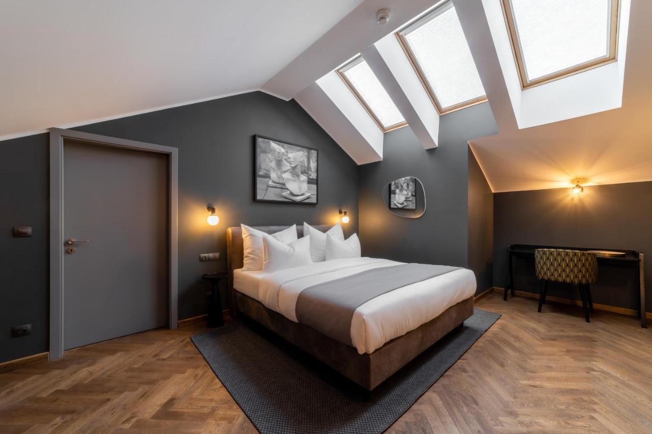 The Viaduct - Suites & More Praga Zewnętrze zdjęcie