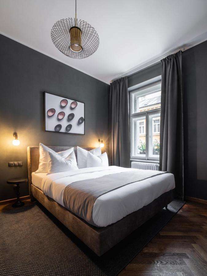 The Viaduct - Suites & More Praga Zewnętrze zdjęcie