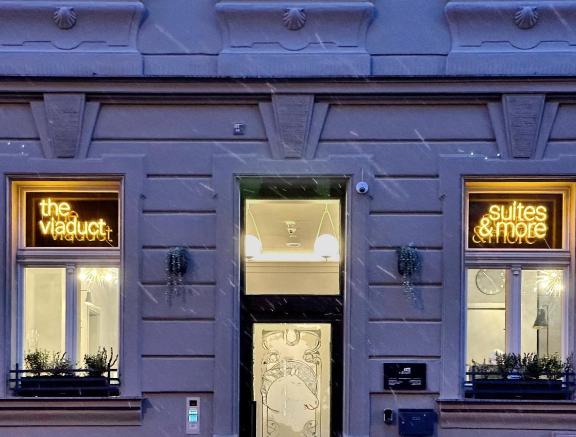 The Viaduct - Suites & More Praga Zewnętrze zdjęcie